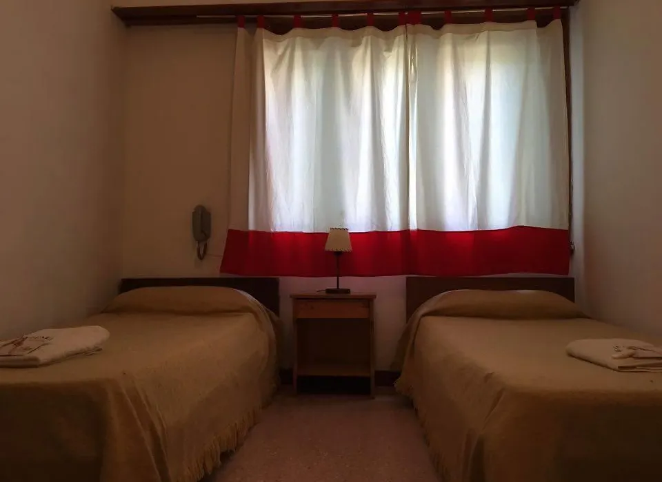 Hotel Sayonara-1