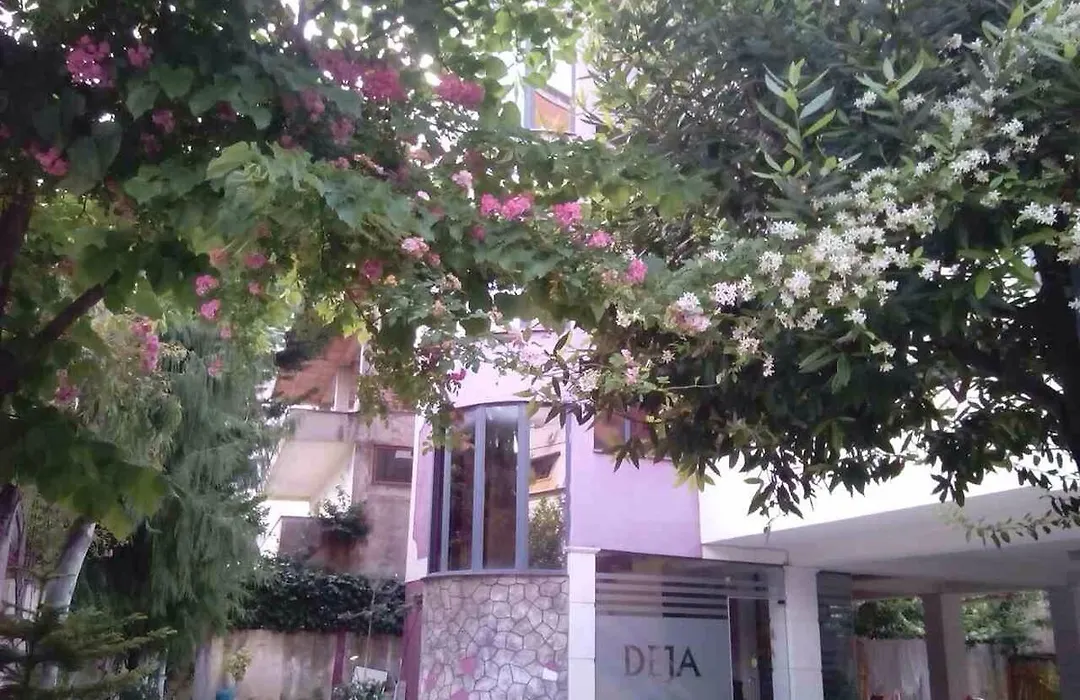 Hotel Deja-1