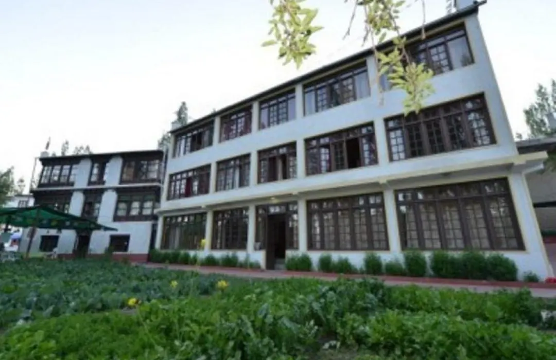 Hotel Asia-1