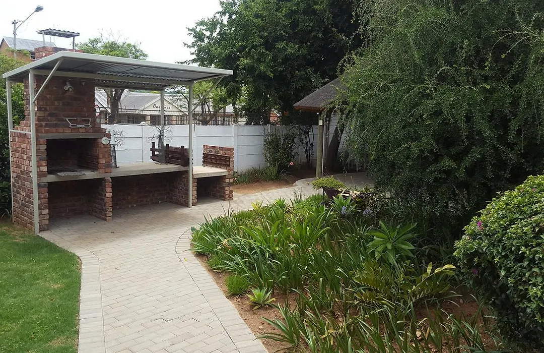 Pretoria Inn-1