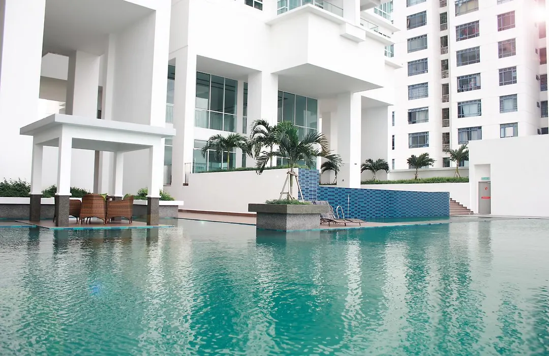Pinnacle Tower Apartment Stay By Feel Suites-1