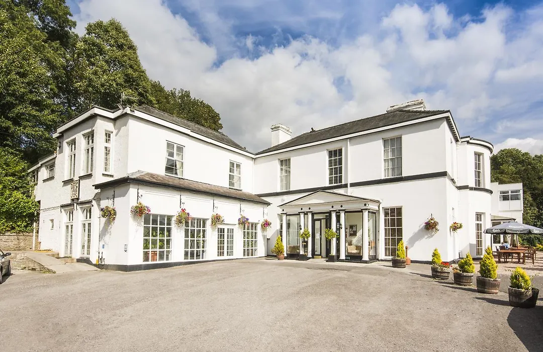 The Manor Hotel-1