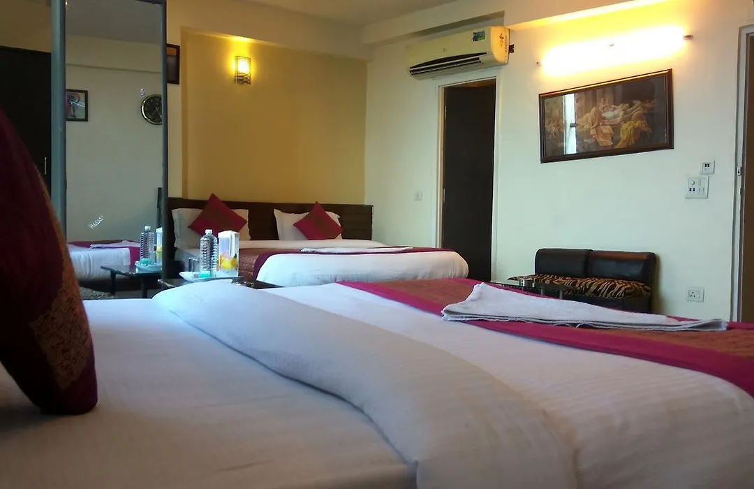 Airport Hotel Port View,Complimentary Airport Pickup Or Drop-1