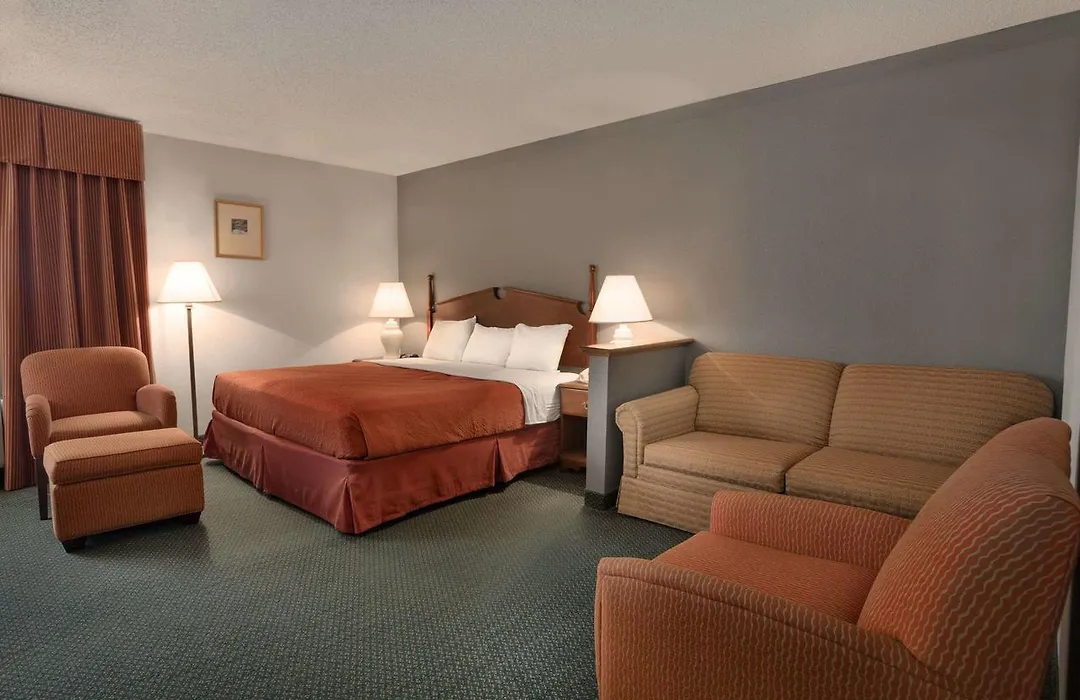 Days Inn & Suites By Wyndham Kinder-1
