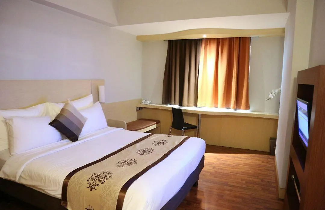 Horison Arcadia Mangga Dua-1