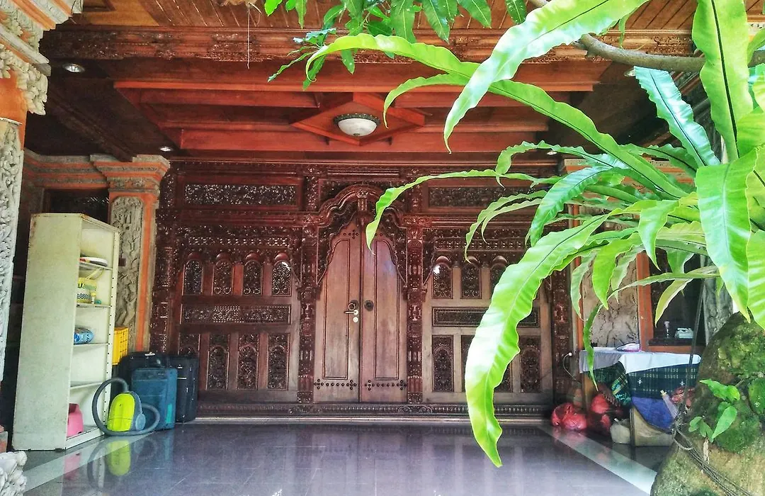Nuriani Guest House-1