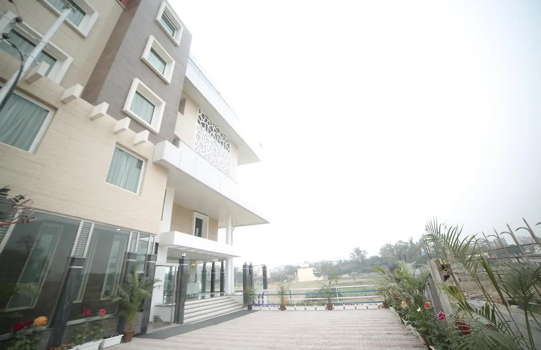Comfort Inn Benares-1