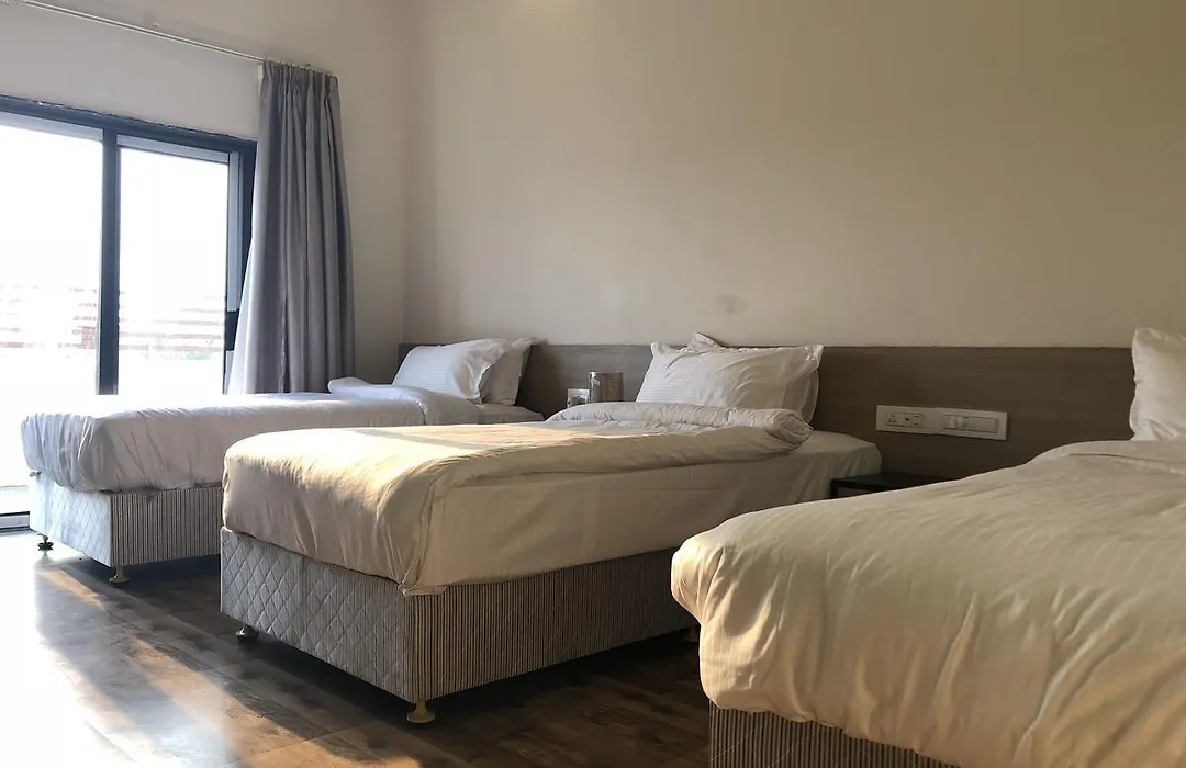 Hotel Sharanam-1