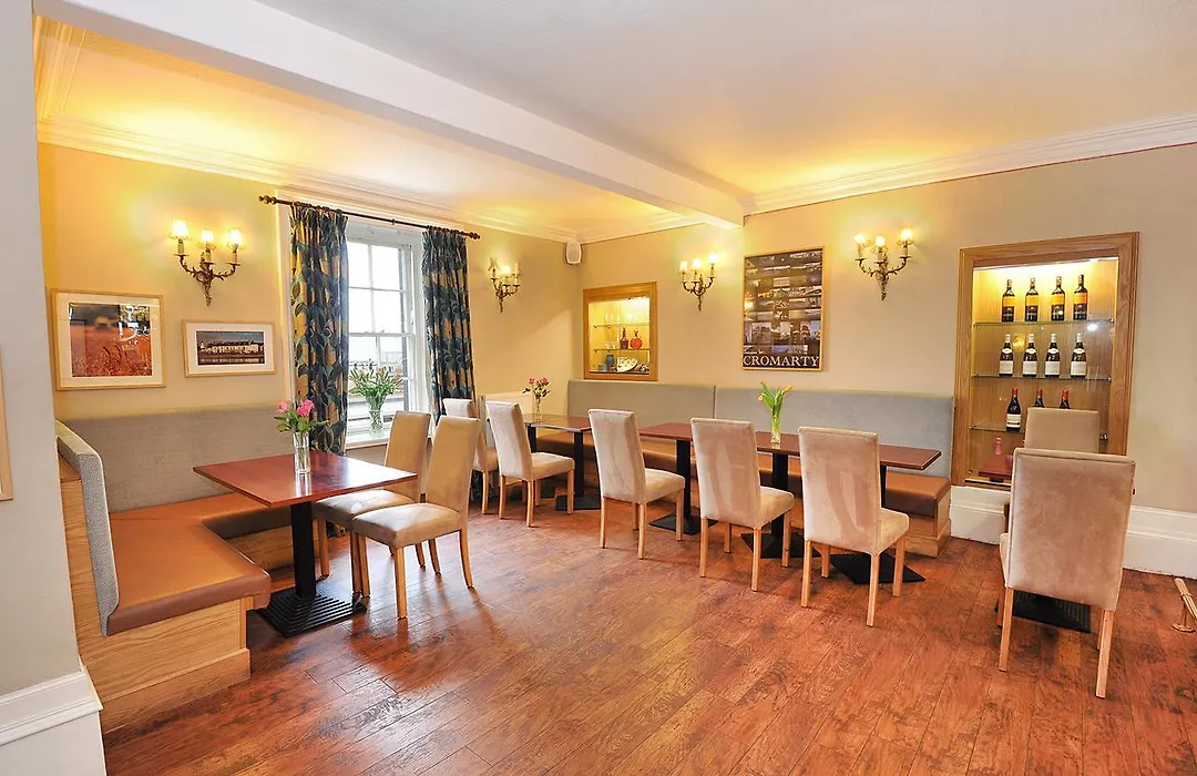 The Royal Hotel Cromarty-1