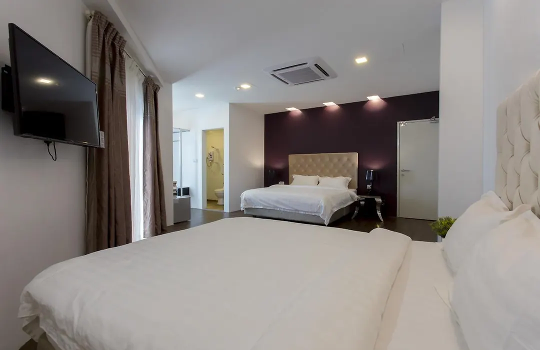 Aloha Hotel Sdn Bhd-1