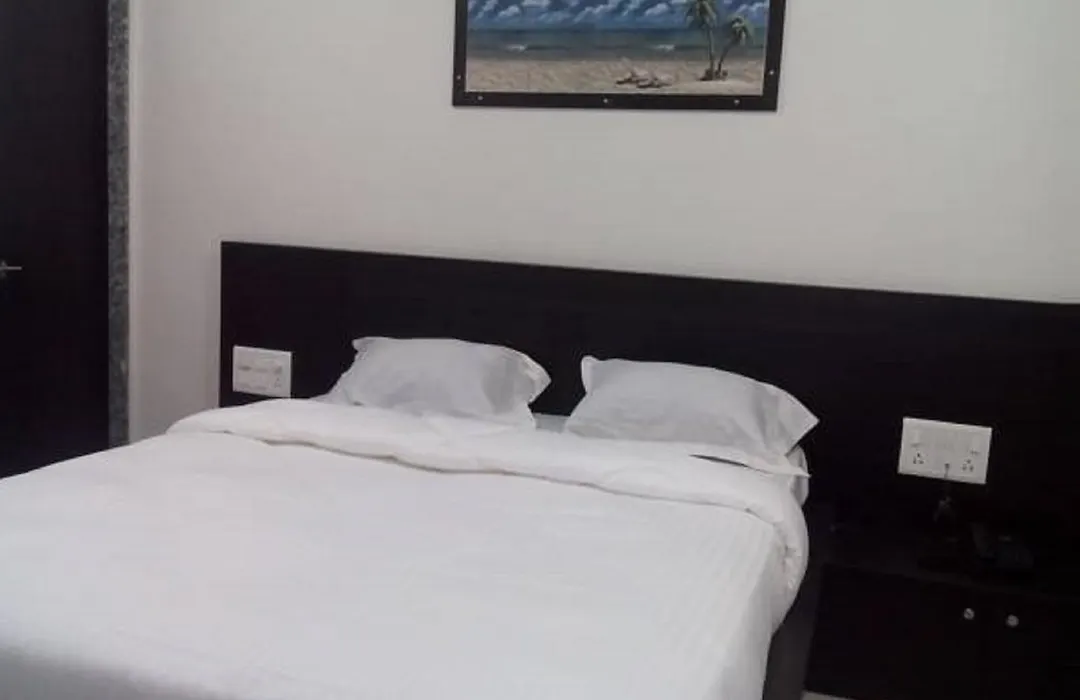 Hotel Gayatri-1