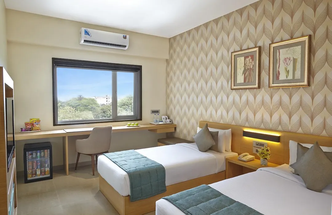 Click Hotel, Junagadh-1