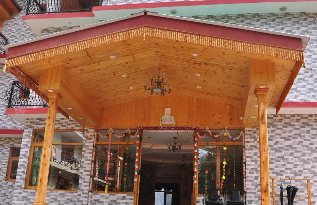 Hotel King'S Land-1