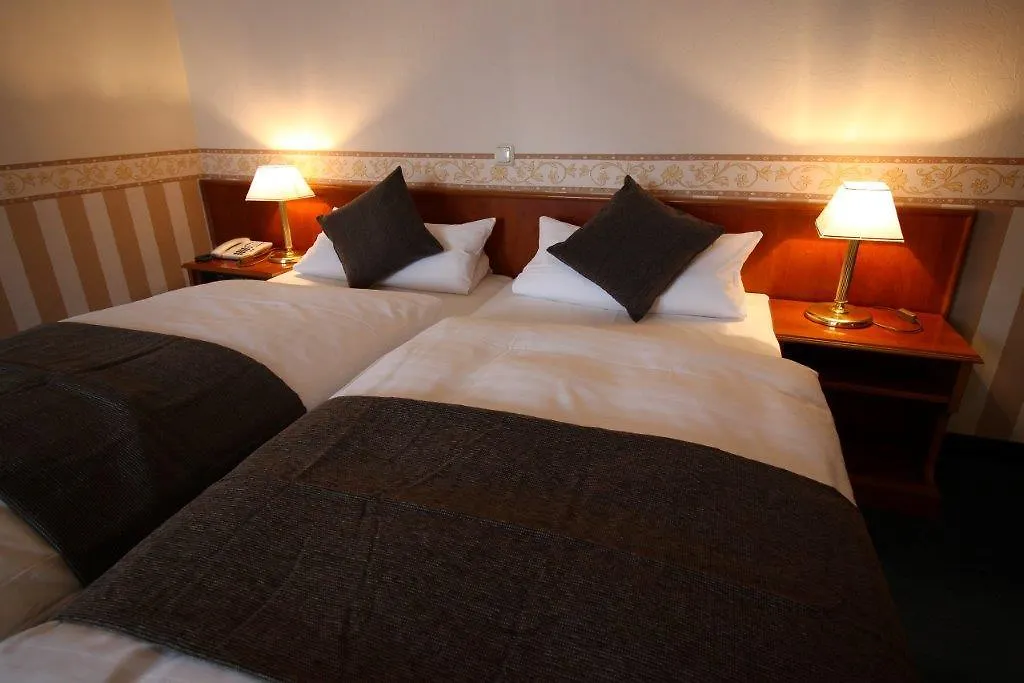 Hotel Burg-Mühle-1