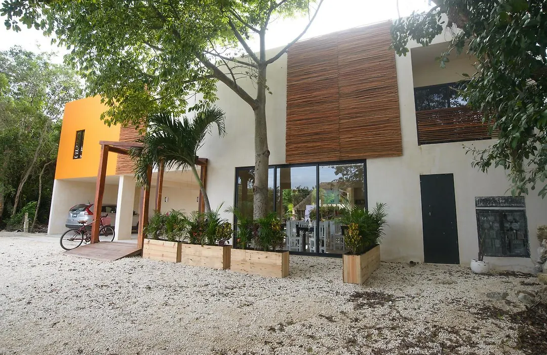 Hotel Uolis Nah-1