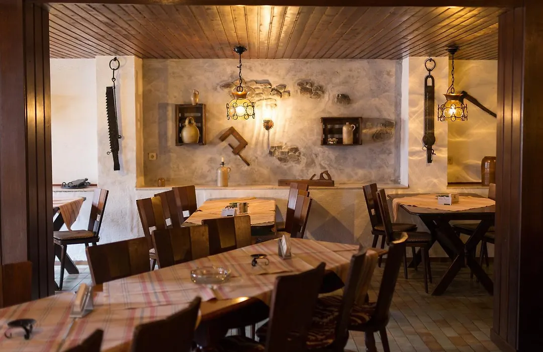 Hotel Reichsschenke Zum Ritter Goetz "Garni"-1