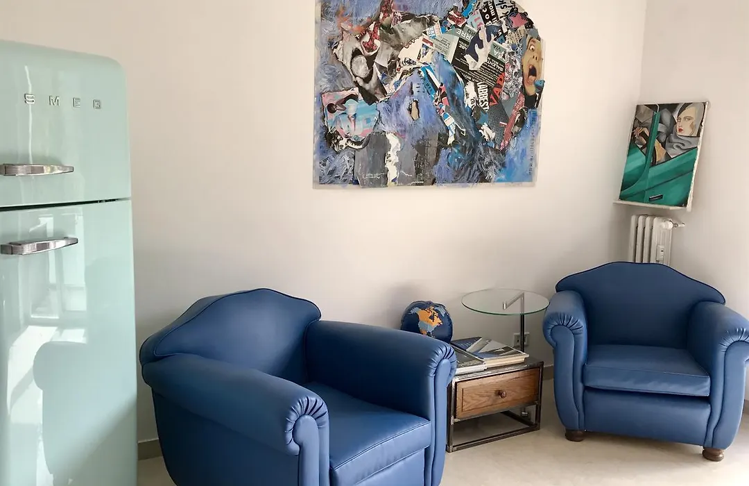 Gallery Guesthouse-1
