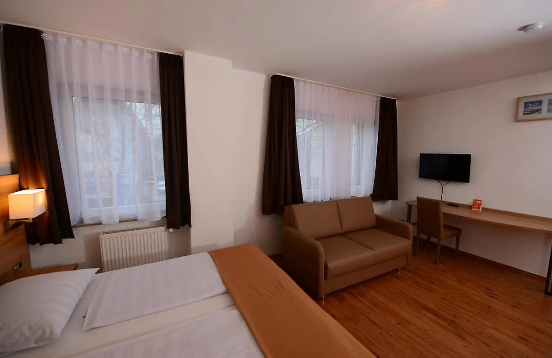 Hotel Linde Stuttgart-1