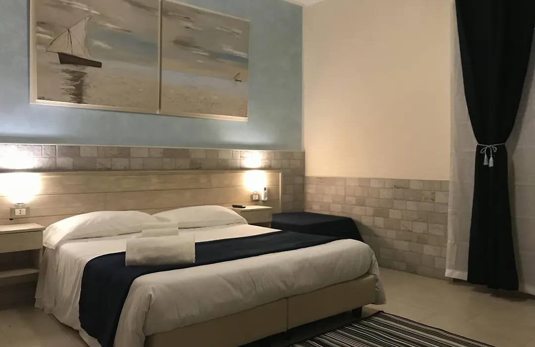 Fiumicino Airport B&B Deluxe-1
