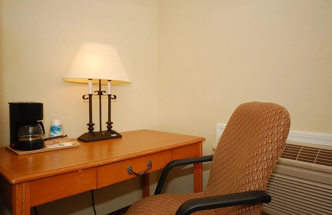 Millville Motorsports Inn And Suites-1