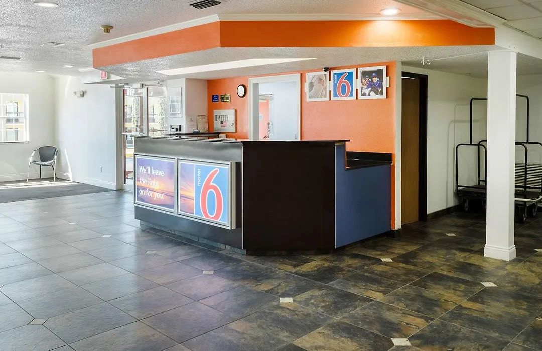 Motel 6-Mobile, Al-1