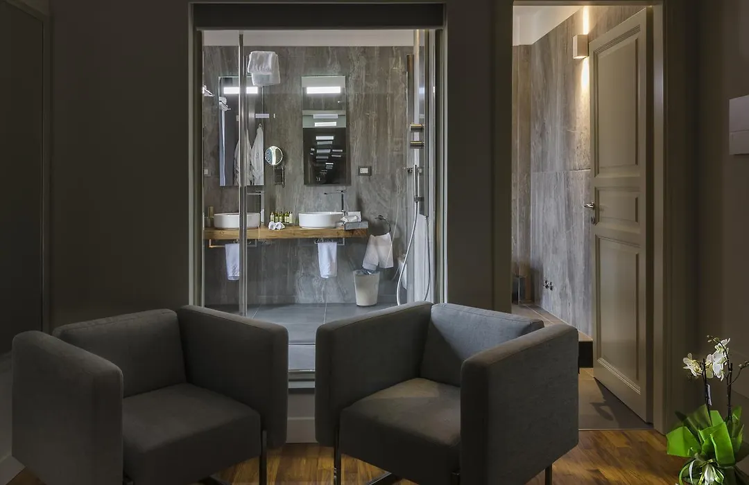 Palazzo Cini Luxury Rooms In Pisa-1