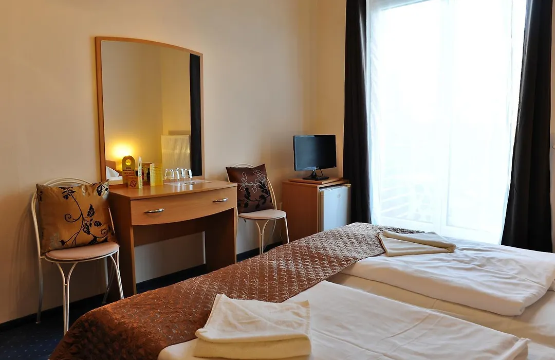 Hotel Papillon-1
