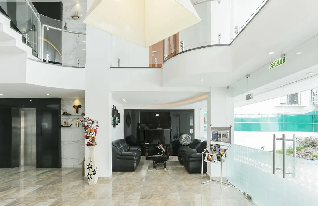 Hotel Crown Suites-1
