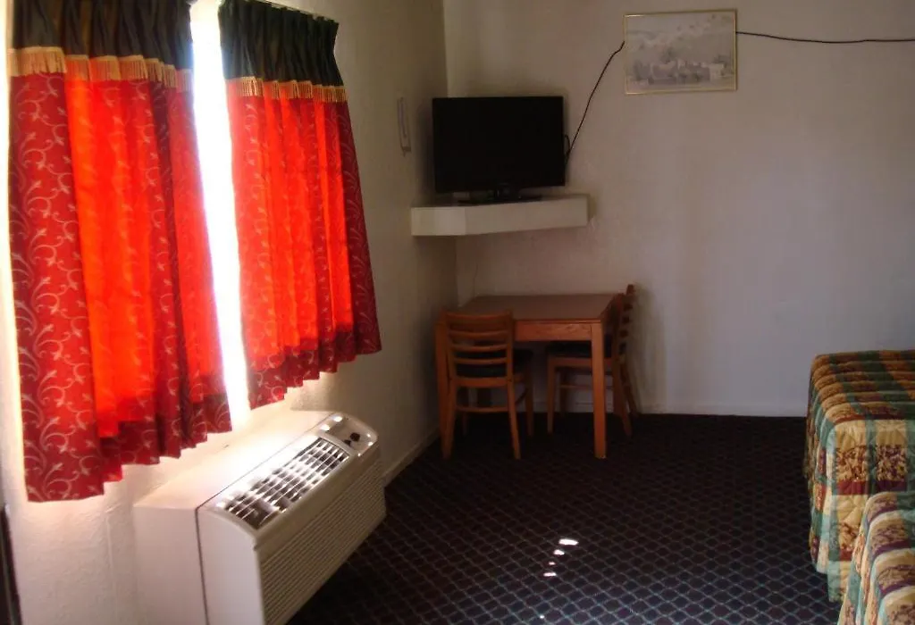 American Inn-1