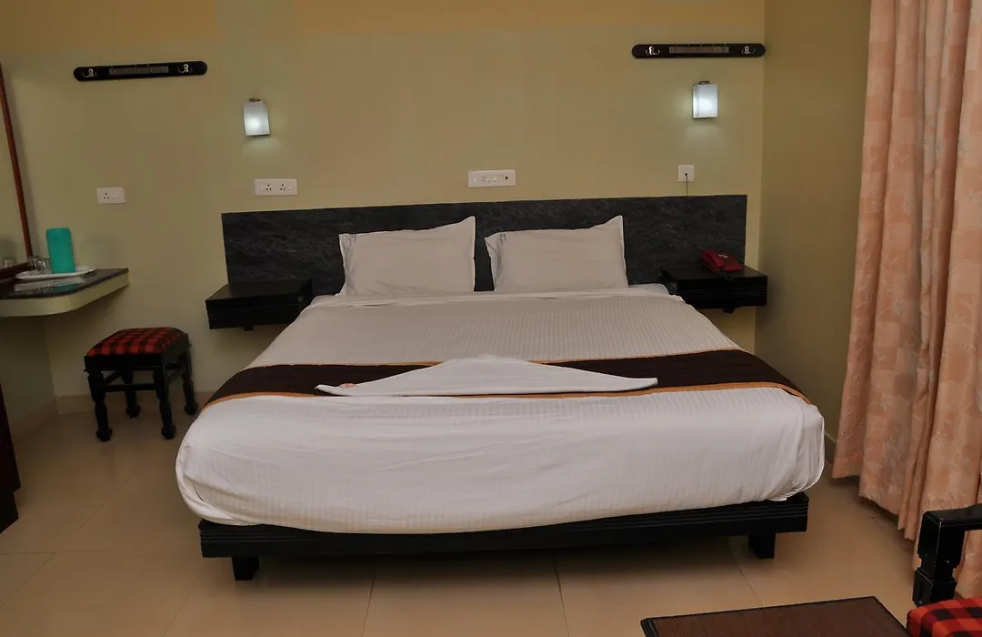 Hotel Rajam-1