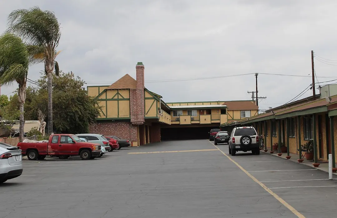 Starlite Motel-1