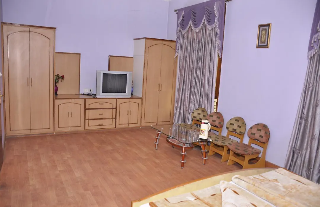 Hotel Pratiksha-1