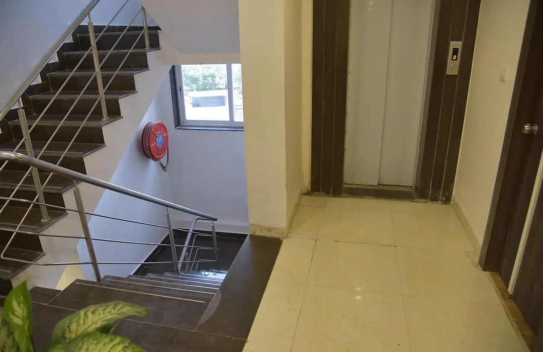 Hotel Alankar-1