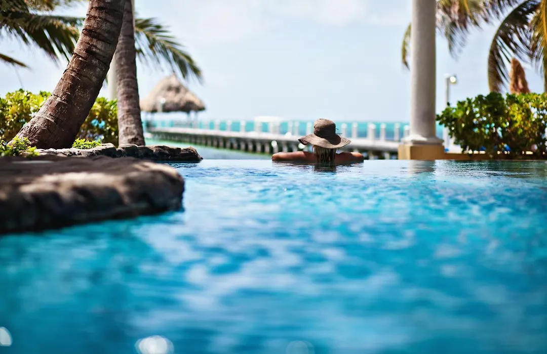 Pelican Reef Villas Resort-1