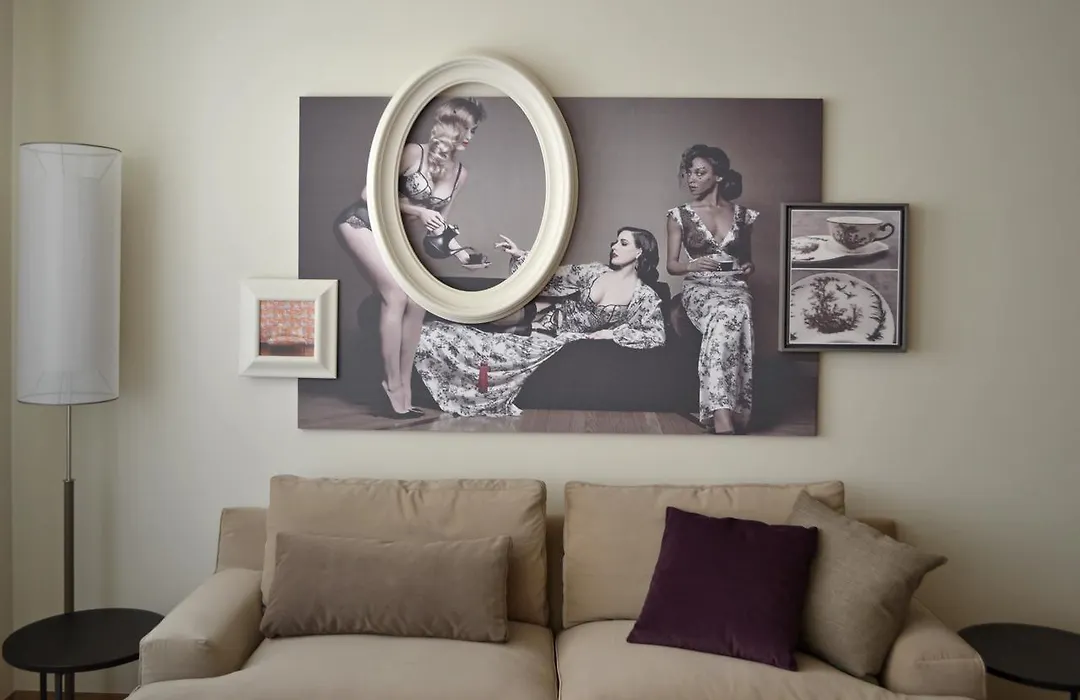 Guillaume Suites-1