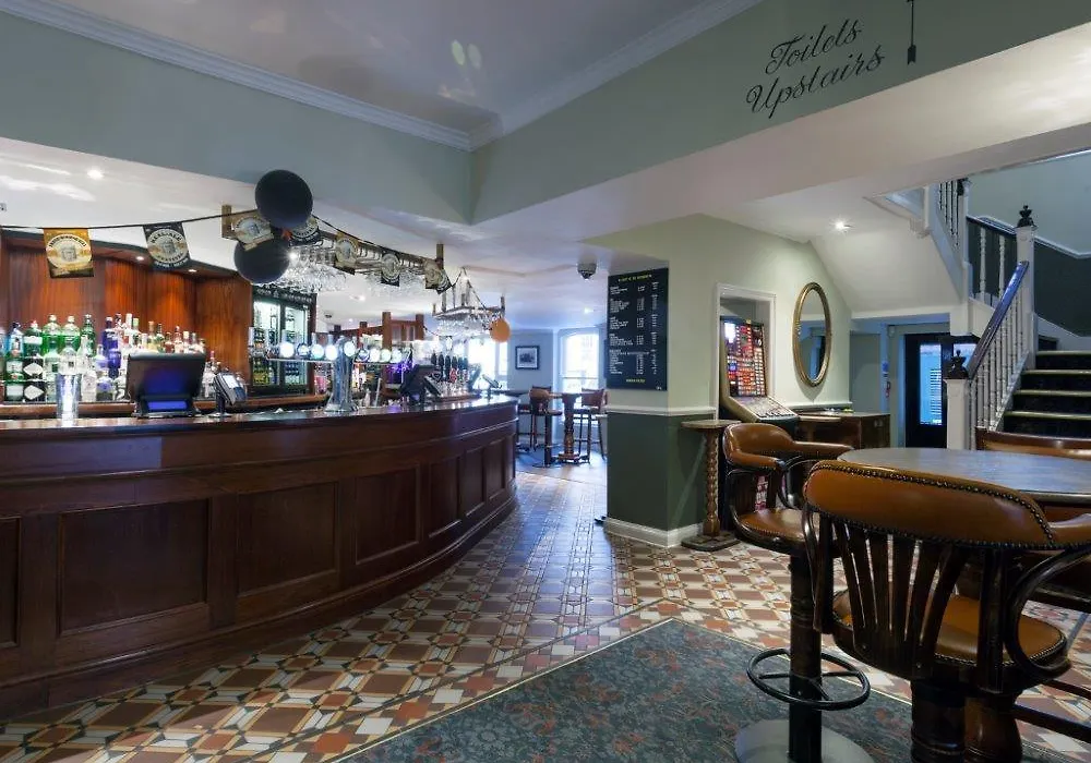 The Greyhound Wetherspoon-1