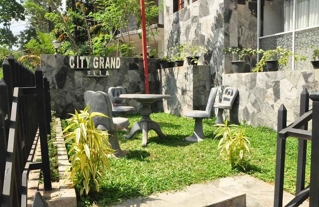 Hotel City Grand Ella-1