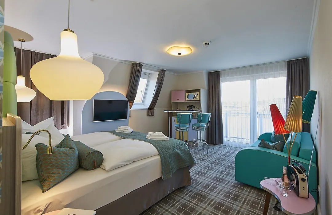 Bernstein Hotel 50`s Seaside Motel-1