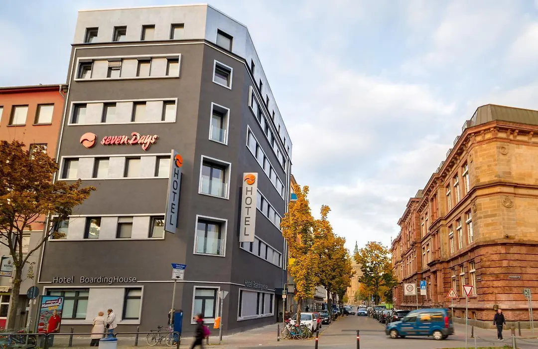 sevenDays Hotel BoardingHouse Mannheim-1
