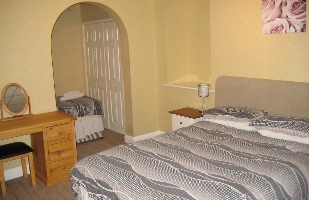 Canterbury Hotel Cottages And Apartment'S-1