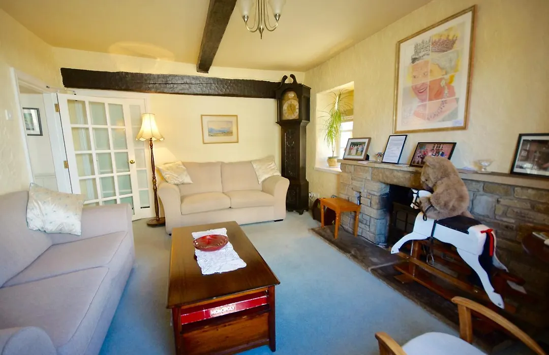 Clyde House-1