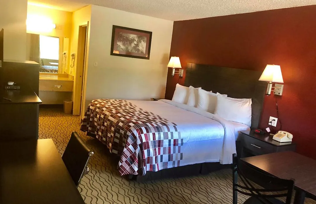 American Inn-1