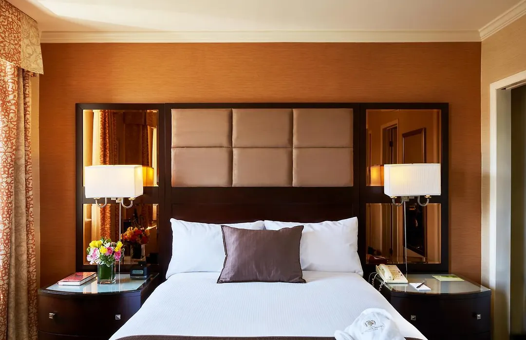 Excelsior Hotel-1