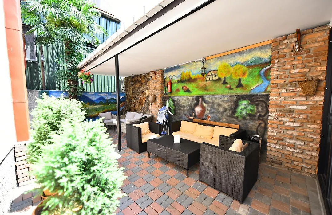 Hotel Phaliashvili-1
