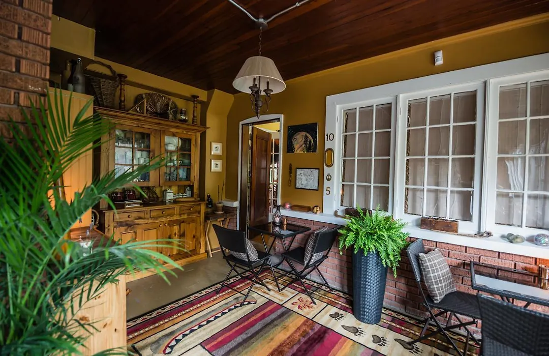 Avonview Manor-1