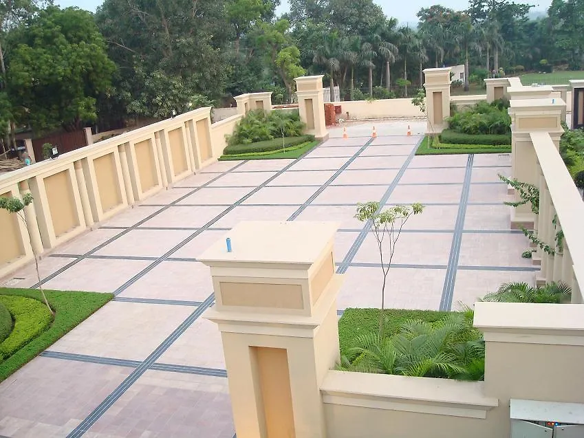 Lutyens' Resort-1