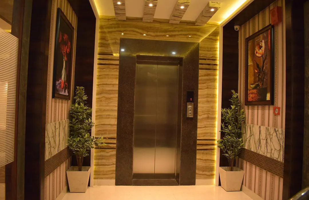 Hotel Uday Palace-1