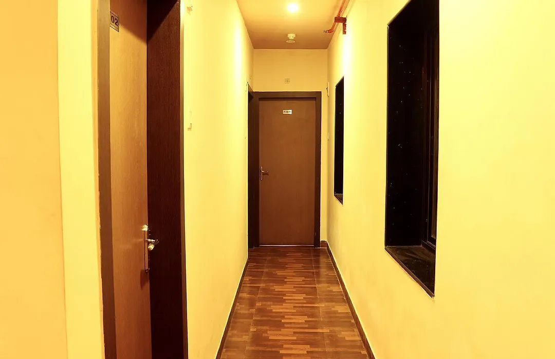 Hotel Trimoorti-1
