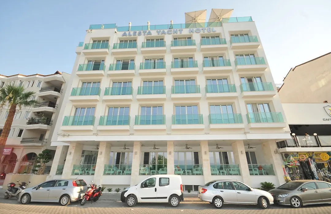 Alesta Yacht Hotel-1