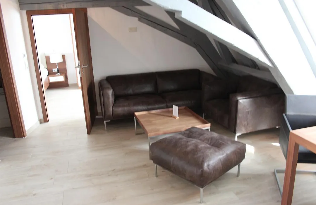 Hotel Schmales Haus-1